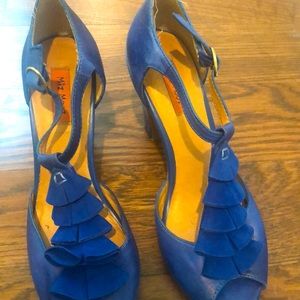 Cute MizMooz blue heels size 7